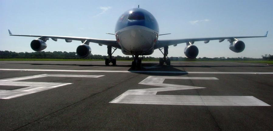 Belfast International Airport Hotel-style guest house / bed and breakfast - Northern Ireland